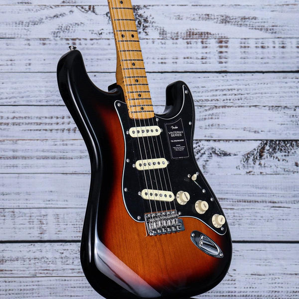 Fender Vintera II '70s Stratocaster | 3-Color Sunburst | Yandas Music